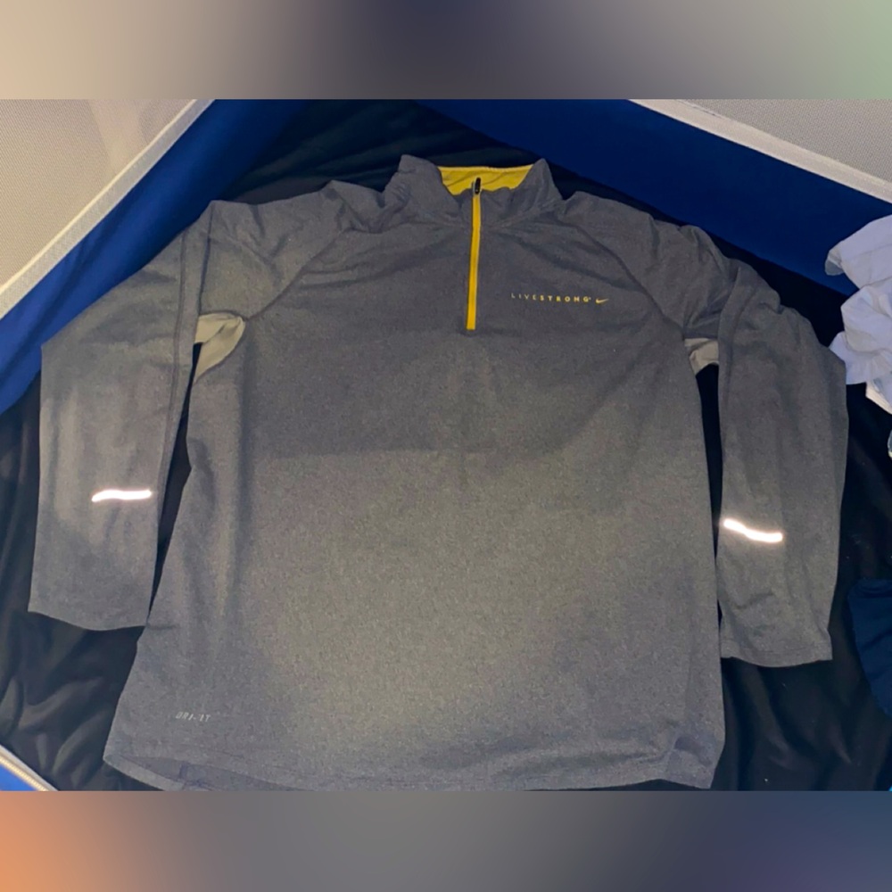 Mens Nike Livestrong Dri-Fit 1/4 quarter zip pullover XL